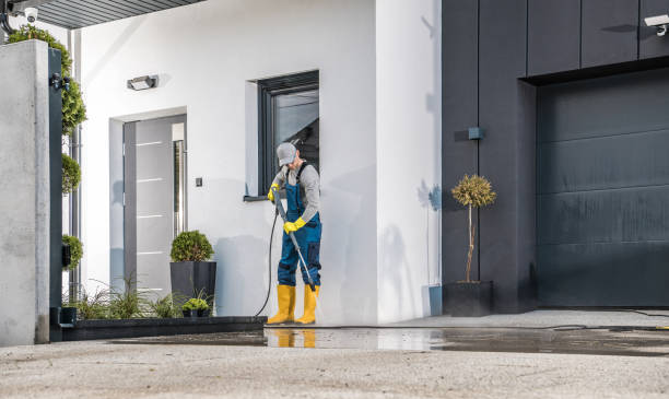 Best Animal Enclosure Cleaning  in Fort Lee, NJ